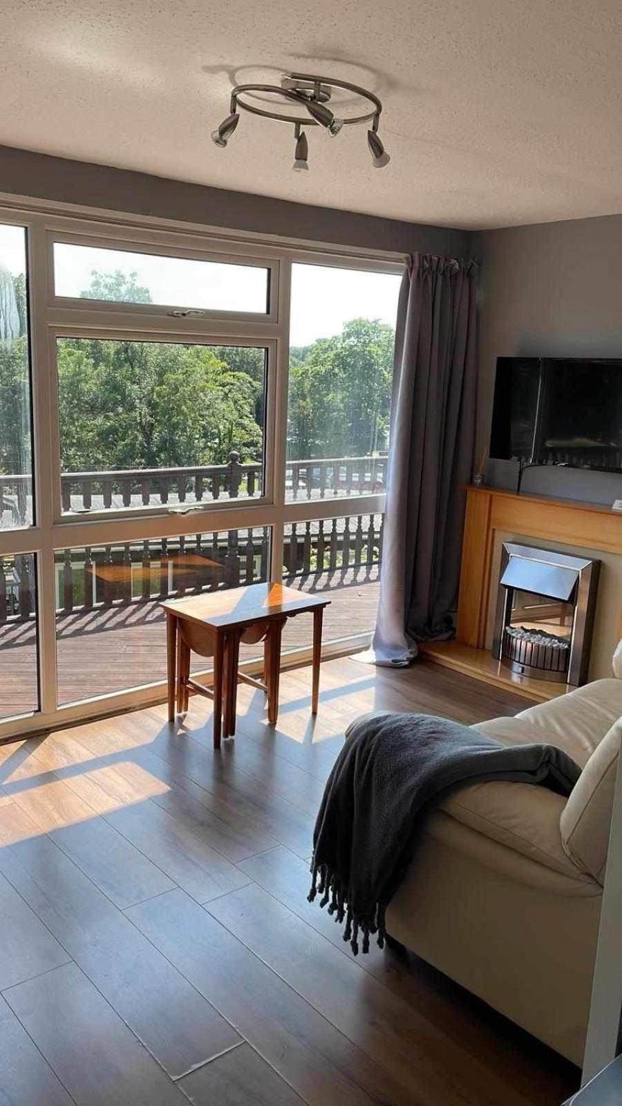 180 River View Cabin Caeathro Eksteriør bilde